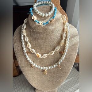 4 beachy pcs:2 necklaces faux pearl & shell, 2 bracelets faux pearl blue turtle